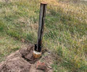 Attach Wood Fence to Metal Posts Image